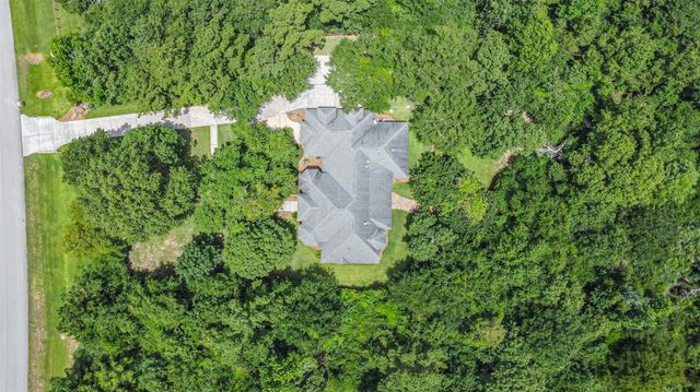 26150 Crown Ranch Boulevard, Montgomery, TX 77316