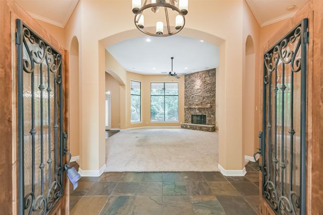 26150 Crown Ranch Boulevard, Montgomery, TX 77316