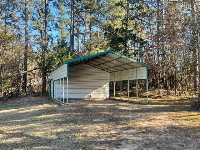55 Lochland Dr., Greers Ferry, AR 72067