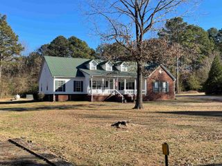 55 Lochland Dr., Greers Ferry, AR 72067