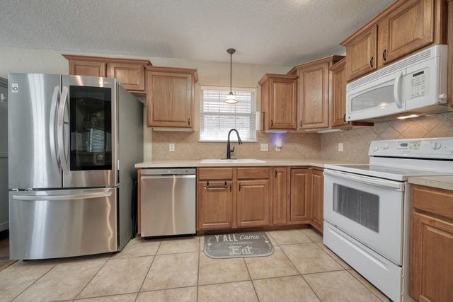 1803 Park Place, Mineola, TX 75773