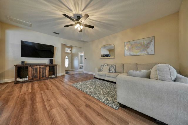 1803 Park Place, Mineola, TX 75773