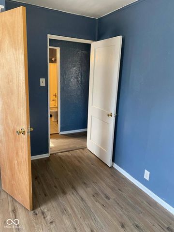 2422 N Goodlet Avenue, Indianapolis, IN 46222