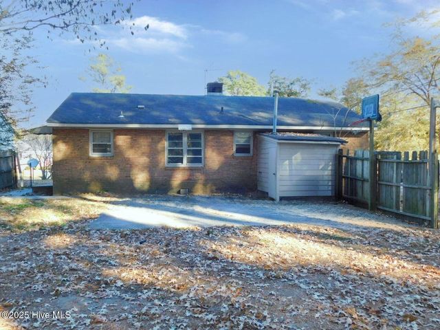 2604 Jackson Drive, Greenville, NC 27858