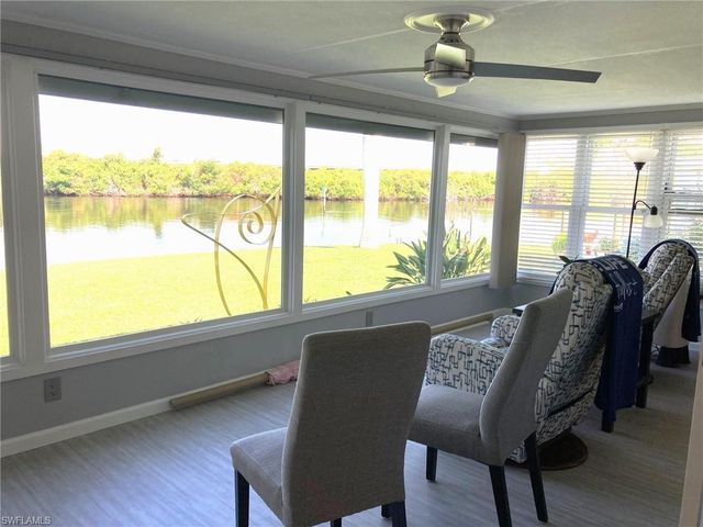 210 Sun CIR, Fort Myers, FL 33905