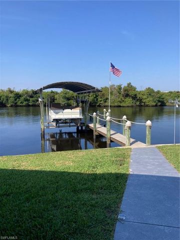 210 Sun CIR, Fort Myers, FL 33905