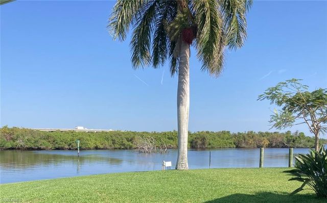 210 Sun CIR, Fort Myers, FL 33905