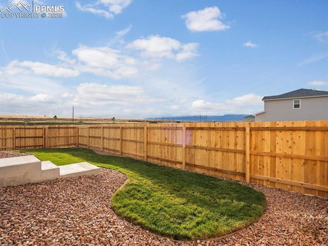 6778 Roundtail Way, Colorado Springs, CO 80925