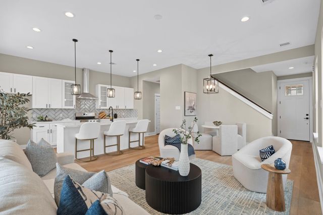 5937 Cebra, Houston, TX 77091