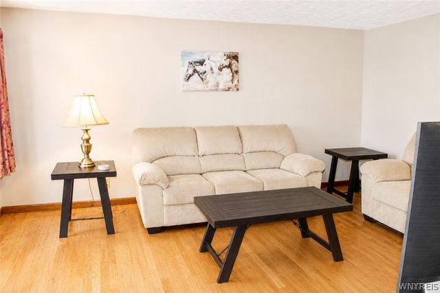 73 Banner Avenue, Lancaster, NY 14086