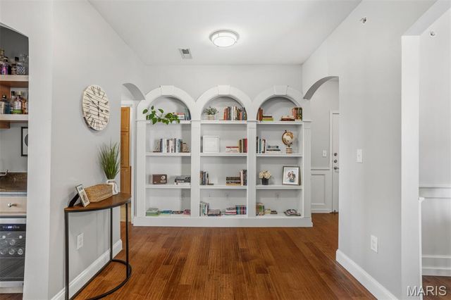 1251 Strassner Drive 2313, Brentwood, MO 63144
