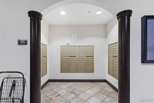 1251 Strassner Drive 2313, Brentwood, MO 63144