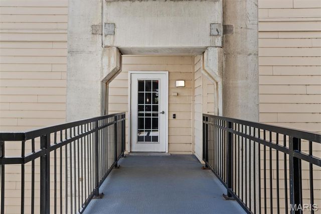 1251 Strassner Drive 2313, Brentwood, MO 63144