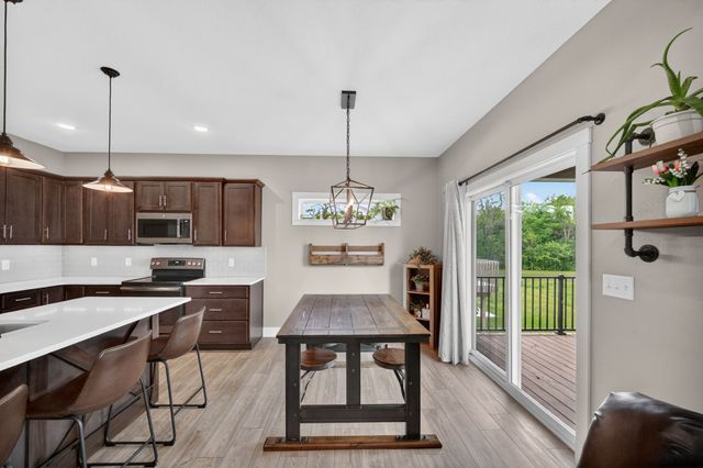 645 Pine Avenue, Norwalk, IA 50211