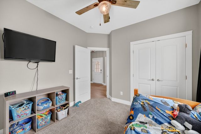 645 Pine Avenue, Norwalk, IA 50211