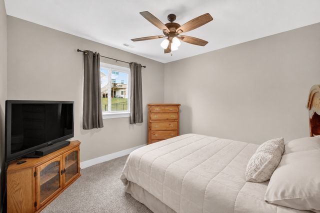 645 Pine Avenue, Norwalk, IA 50211