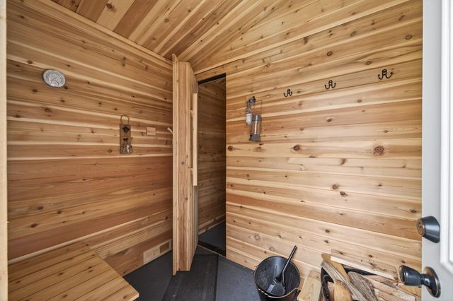 5053 Northbrook Boulevard N, Stillwater, MN 55082