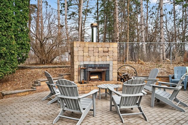 5053 Northbrook Boulevard N, Stillwater, MN 55082