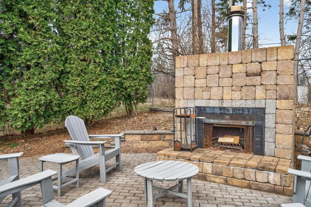 5053 Northbrook Boulevard N, Stillwater, MN 55082