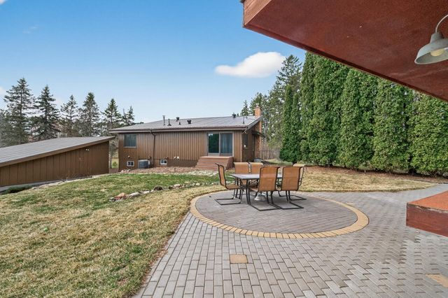 5053 Northbrook Boulevard N, Stillwater, MN 55082