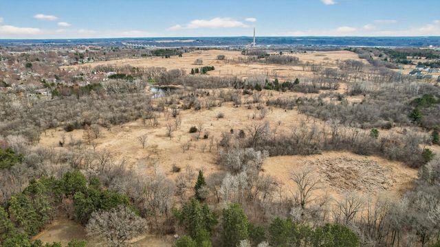 5053 Northbrook Boulevard N, Stillwater, MN 55082