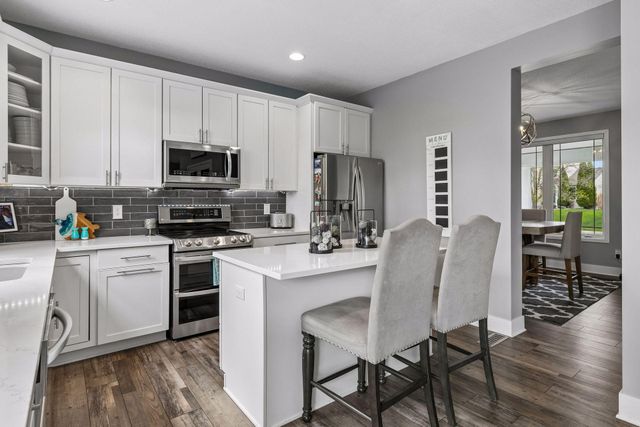 1830 Penstemon Lane, Shakopee, MN 55379