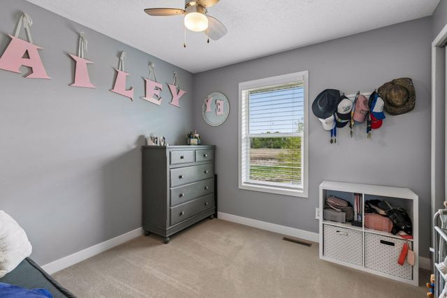 1830 Penstemon Lane, Shakopee, MN 55379