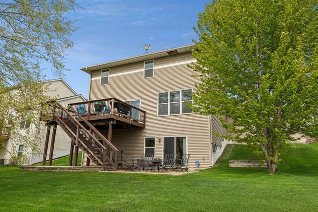 1830 Penstemon Lane, Shakopee, MN 55379