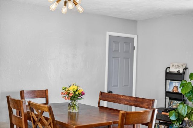 135 S Kendall Street, Lakewood, CO 80226