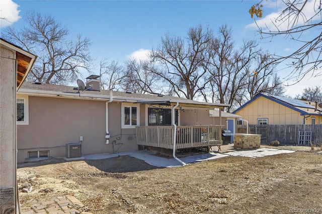 135 S Kendall Street, Lakewood, CO 80226