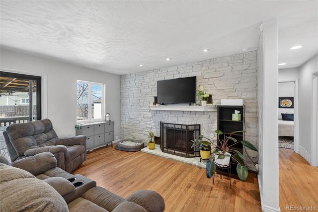 135 S Kendall Street, Lakewood, CO 80226