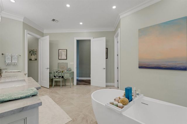 7732 DONALD ROSS ROAD W, Sarasota, FL 34240