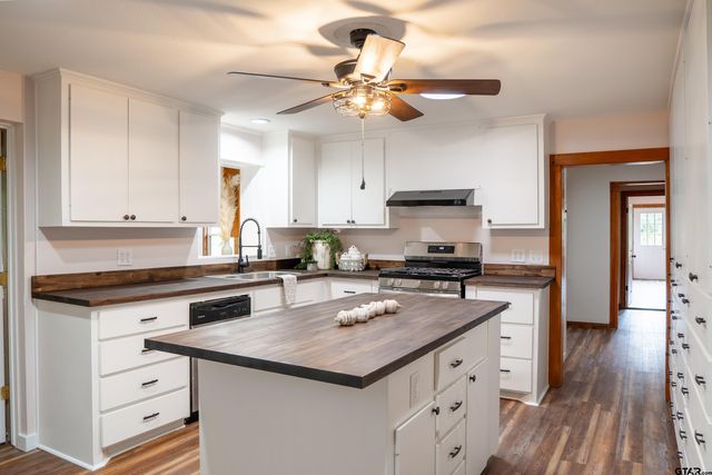 1214 SE CR 4385, Scroggins, TX 75480