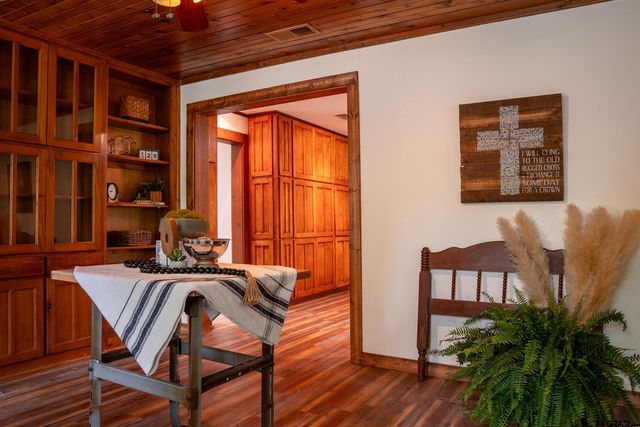 1214 SE CR 4385, Scroggins, TX 75480