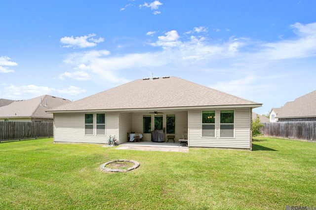 42192 Eagles View Ln, Prairieville, LA 70769