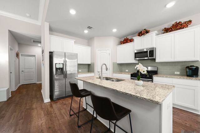 42192 Eagles View Ln, Prairieville, LA 70769