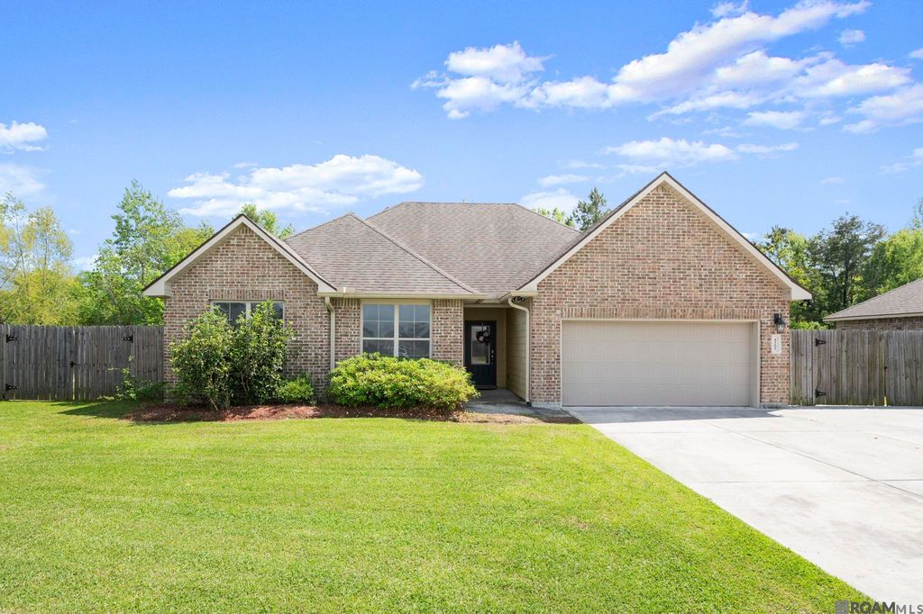42192 Eagles View Ln, Prairieville, LA 70769