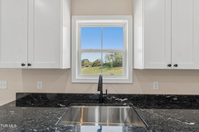 300 Gibson Loop, Afton, TN 37616