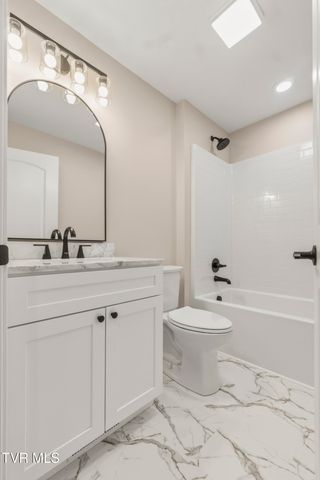 300 Gibson Loop, Afton, TN 37616