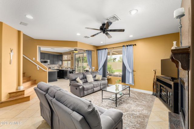 7960 W DONALD Drive, Peoria, AZ 85383