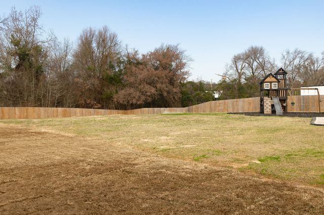 12432 Maplewood Drive, Lindale, TX 75771