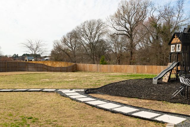 12432 Maplewood Drive, Lindale, TX 75771