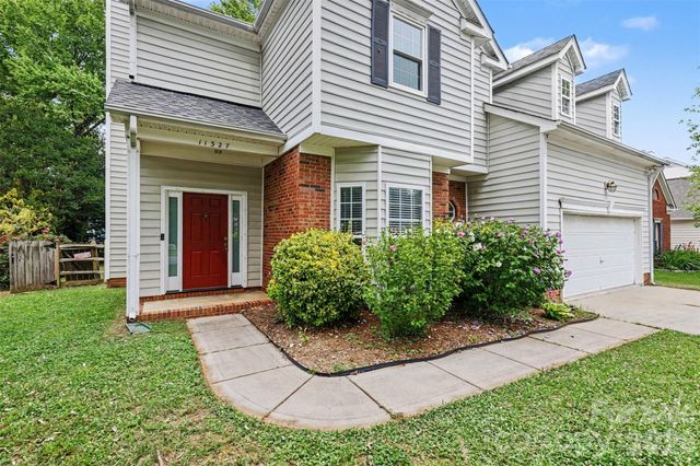 11327 Ridge Oak Drive, Charlotte, NC 28273