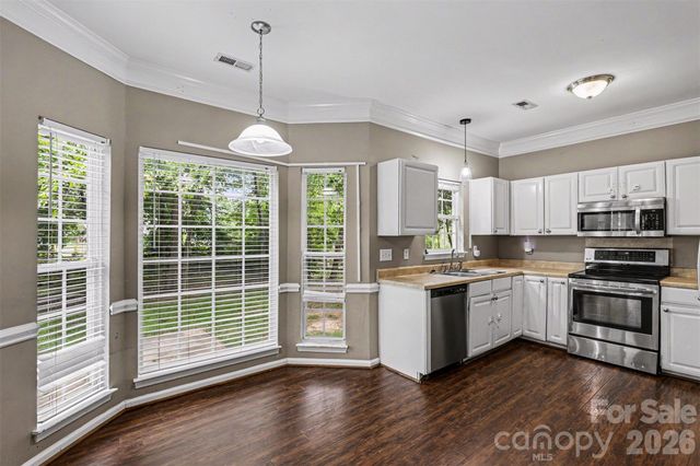 11327 Ridge Oak Drive, Charlotte, NC 28273
