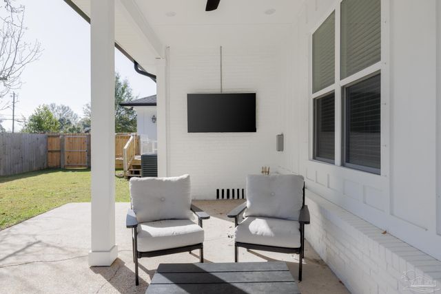 1834 E Hernandez St, Pensacola, FL 32503