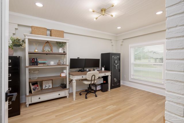 1834 E Hernandez St, Pensacola, FL 32503