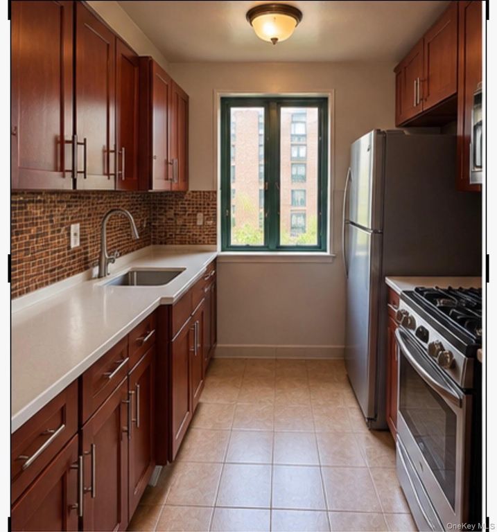 1491 West Avenue 2G, Bronx, NY 10462 — exterior