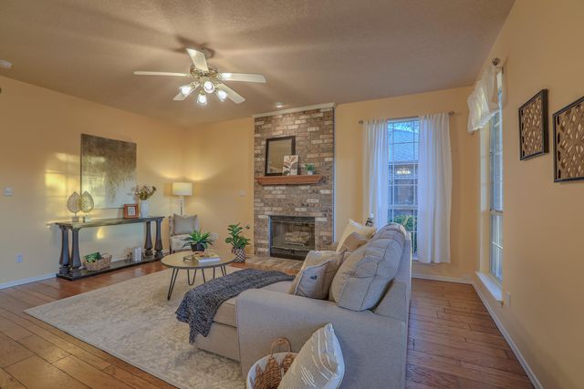 8305 Calle Soquelle NE, Albuquerque, NM 87113