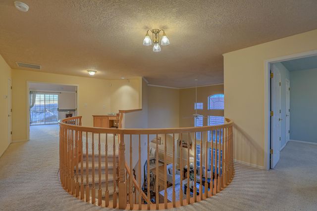 8305 Calle Soquelle NE, Albuquerque, NM 87113