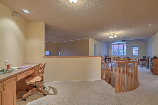 8305 Calle Soquelle NE, Albuquerque, NM 87113